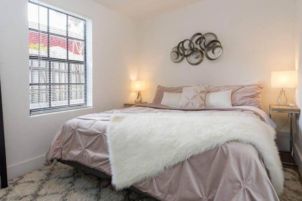 Lovely Apartment Near Brickell 1 Miami Bagian luar foto
